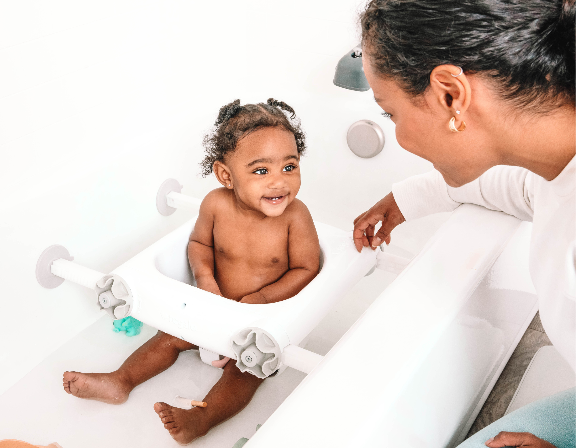 Bathtub Safety Tips for Infants & Young Children