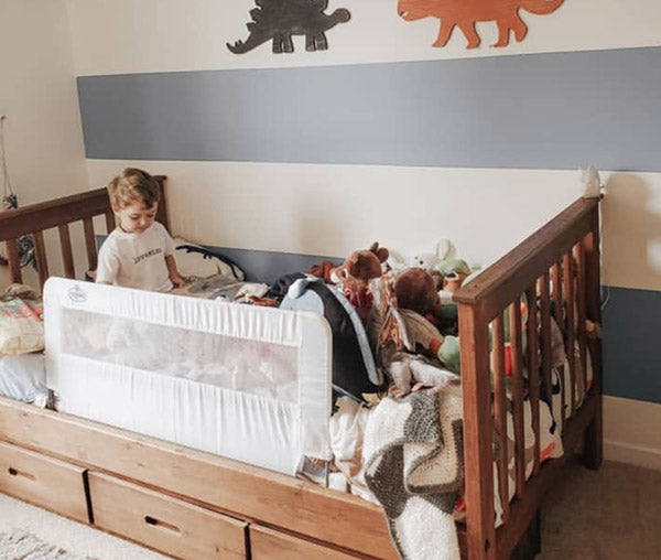When is the right time to transition to a toddler bed?