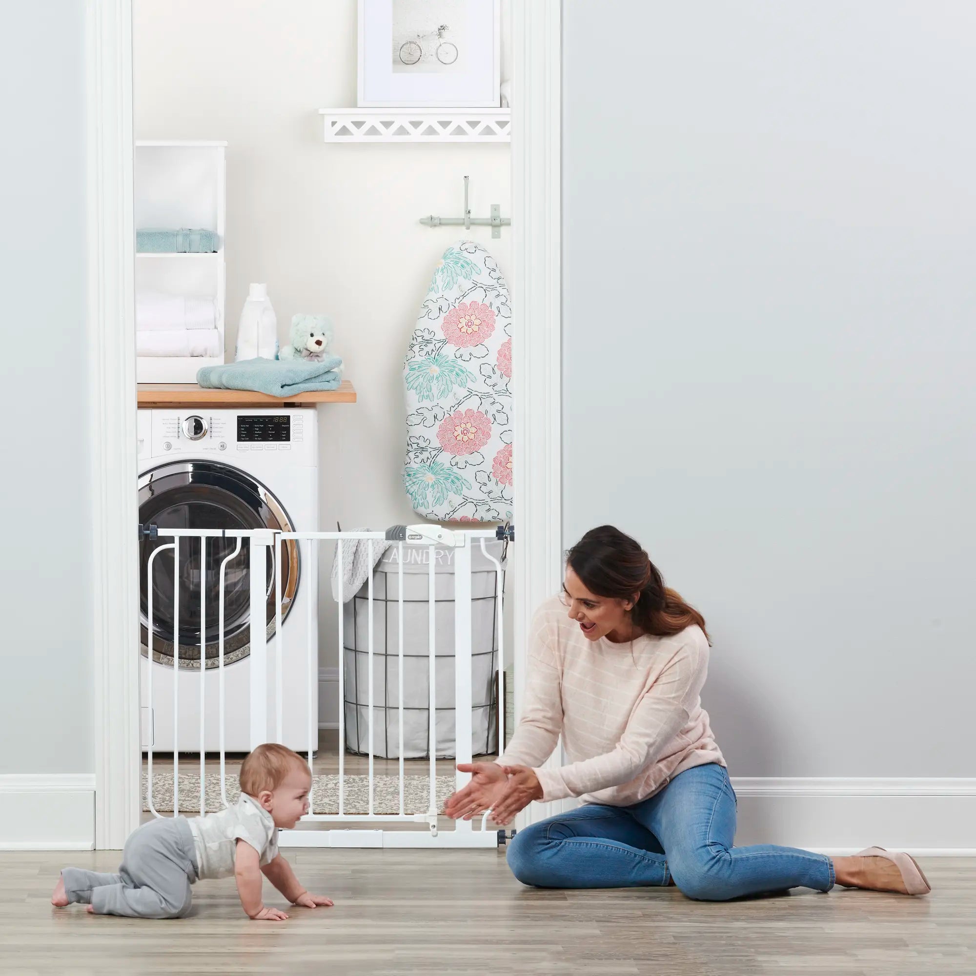 Regalo easy step walk top thru gate