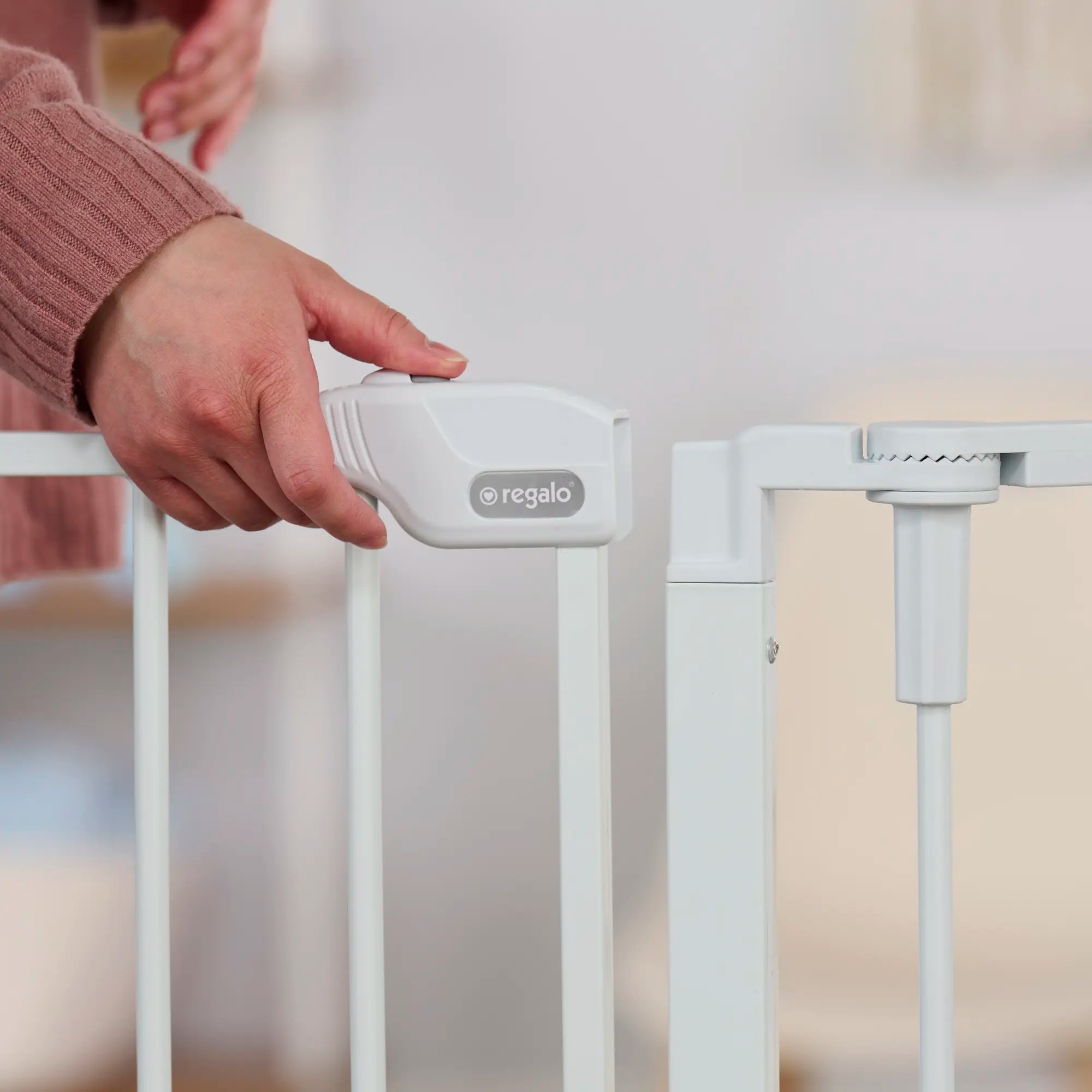 Flexi Extra Wide Baby Gate Regalo Baby