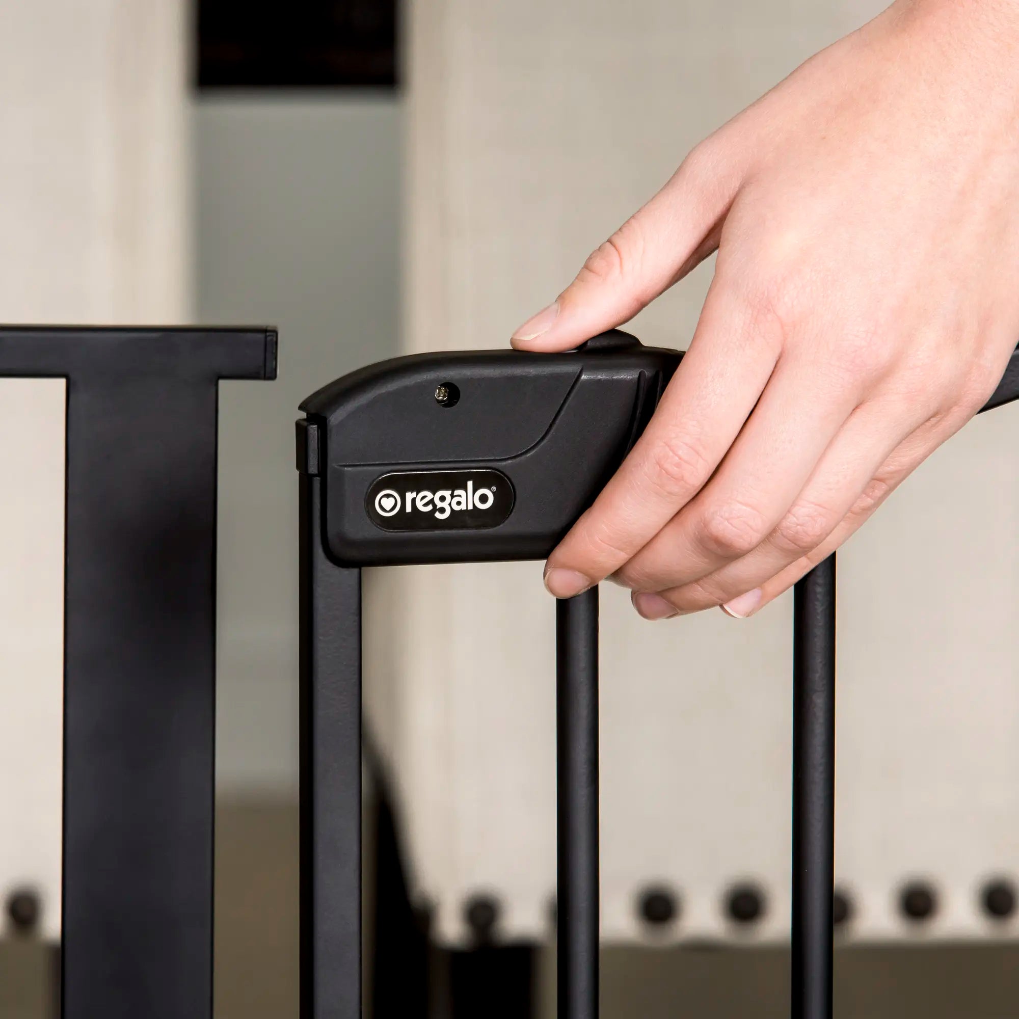 Regalo home accents safety top gate black