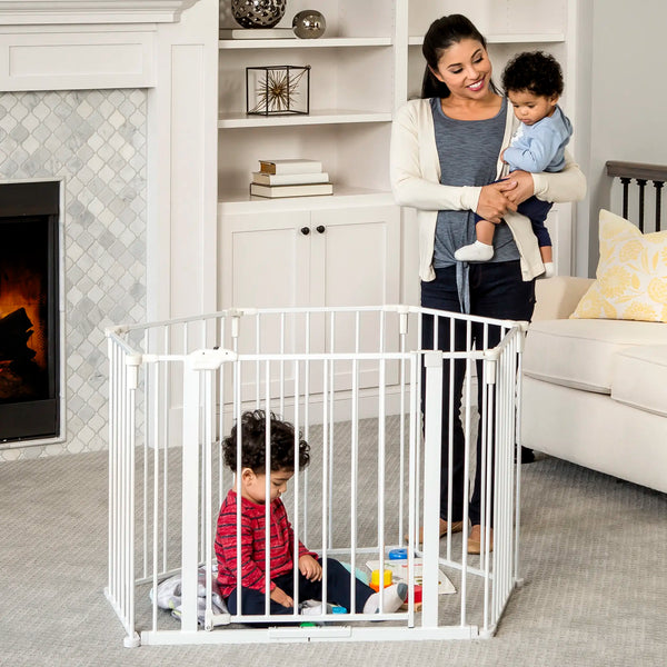 2 in 1 Super Wide Safety Gate and Play Yard | Regalo Baby
